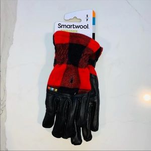 ❤️SmartWool❤️ Red Plaid Leather Gloves